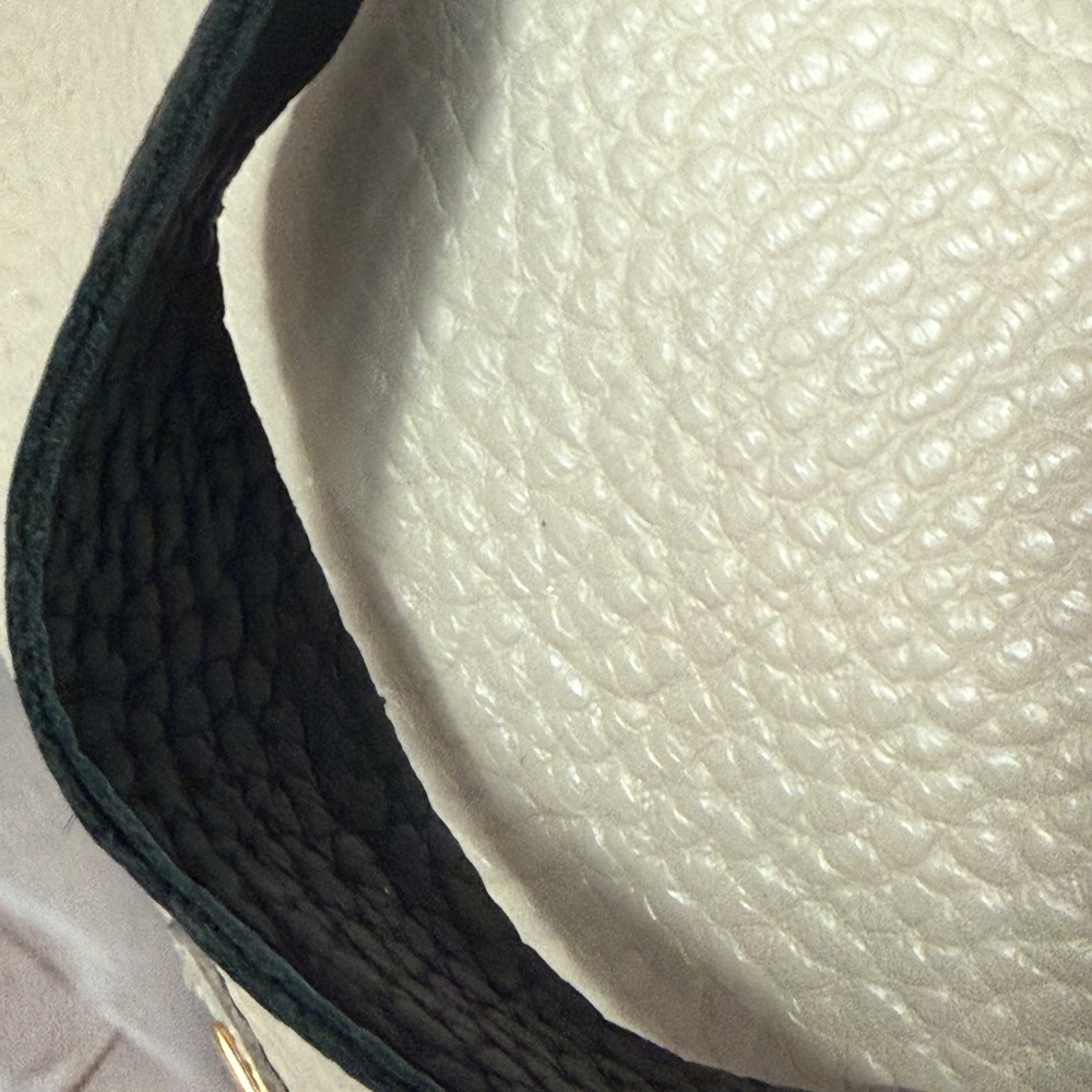 osklen rio de janeiro bag 
Elegant Cream Leather Tote Bag - Picture 8 of 15